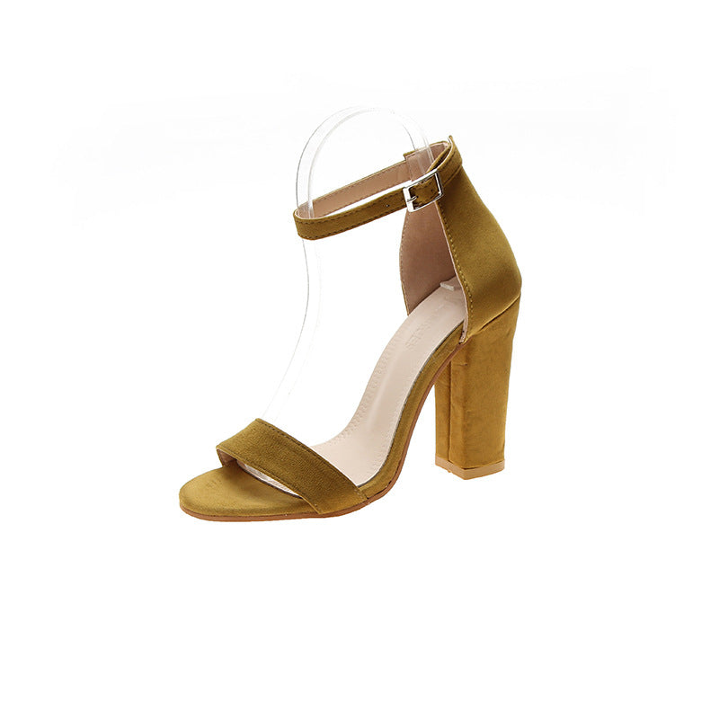 Dame High-Heel Sandaler med elegant remdesign og komfortabel blokhæle Stilla