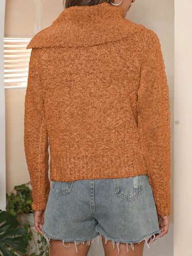 Stilla | Asymmetrisk Sweater Med Lange Ærmer og Krave
