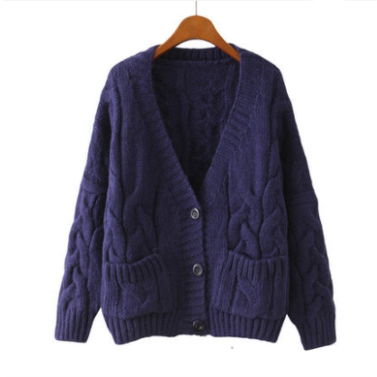 Kvinders chunky strik cardigan med flatterende V-hals og praktiske lommer Stilla