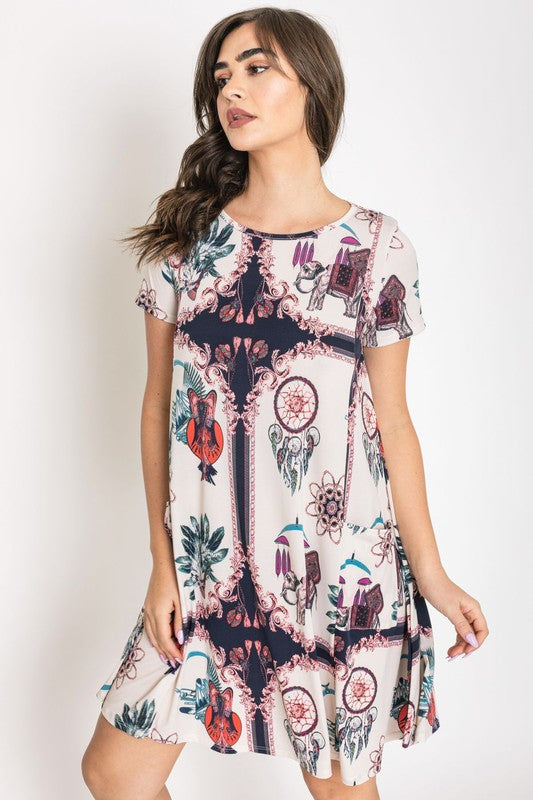 Stilla | Drømmefanger Print Shift Kjole