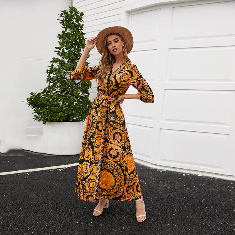 Dame Boho-inspireret langærmet kjole med elegante grafikdesigns og taljebælte Stilla