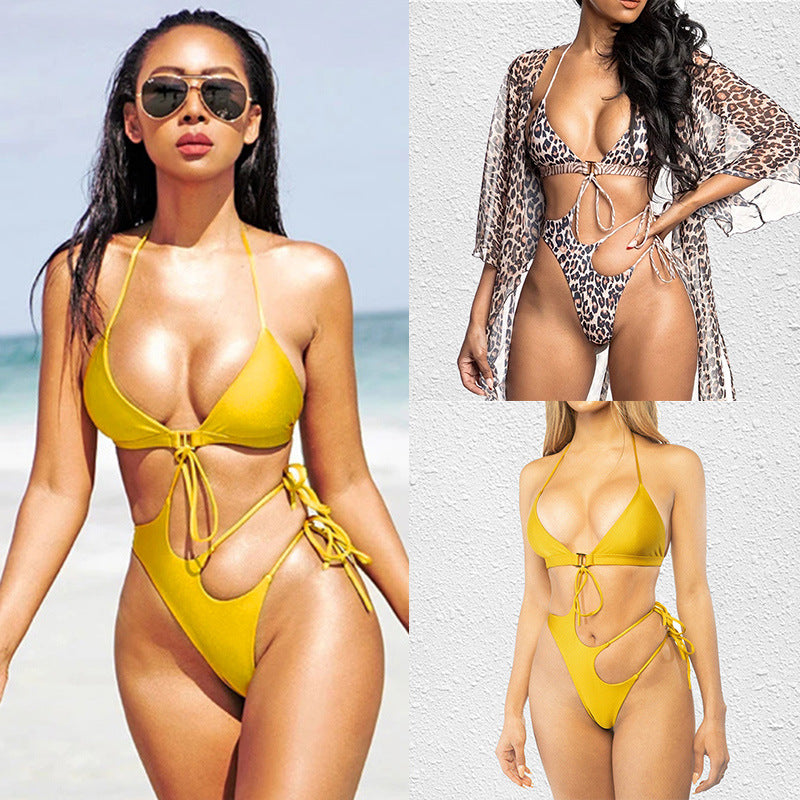 Dame triangulær bikini med moderne cut-out og raffineret binding system Skovae
