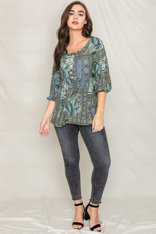 Stilla | Knap Accent Paisley Top