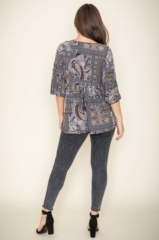 Stilla | Accent Paisley Top