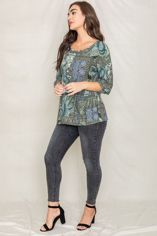 Stilla | Accent Paisley Top