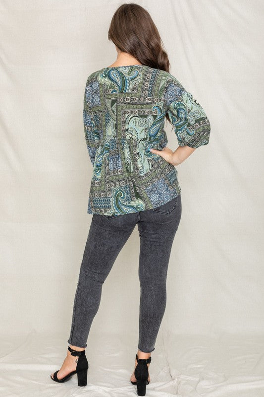 Stilla | Accent Paisley Top