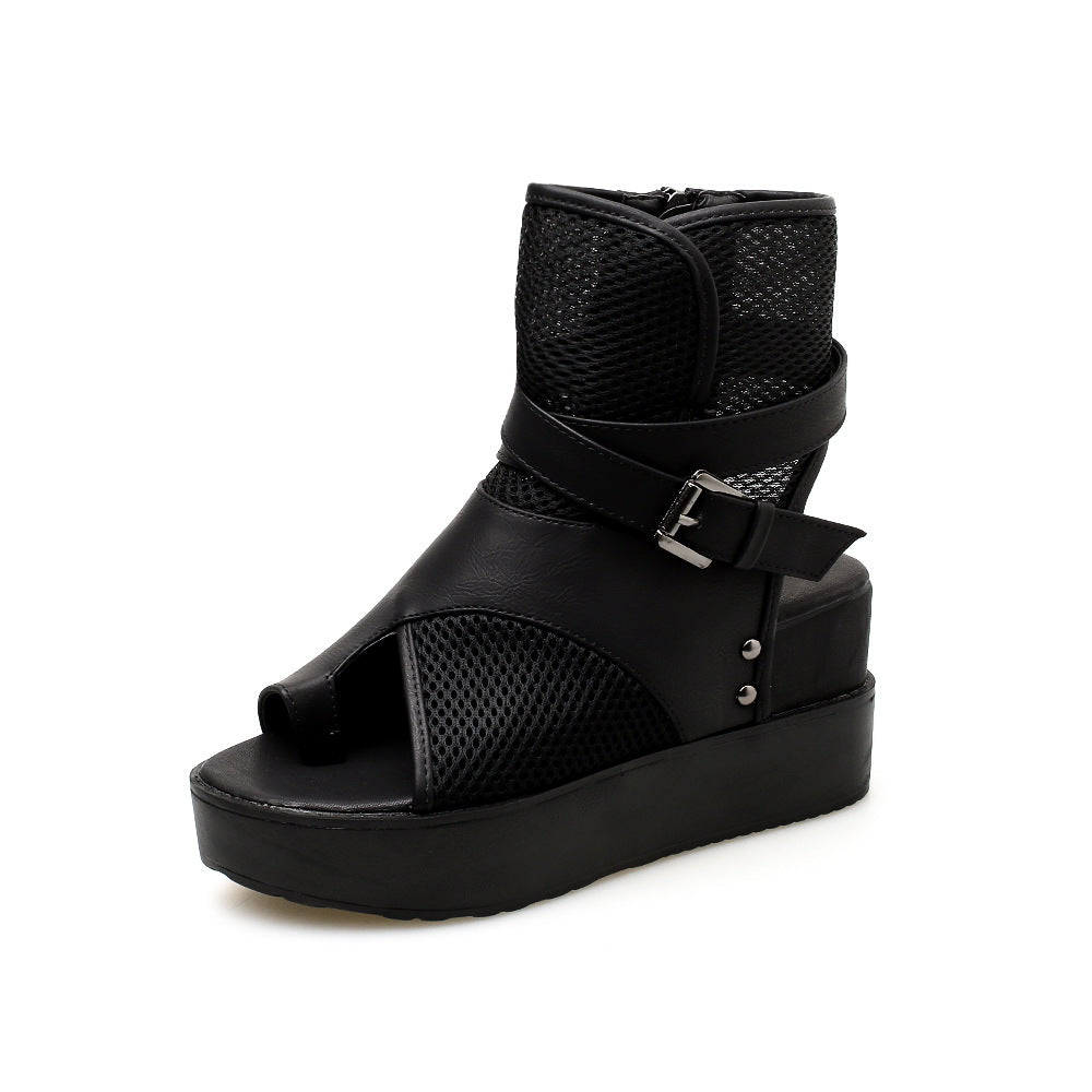 Dame Plateau-sandaler med netmateriale og moderigtigt remdesign Stilla