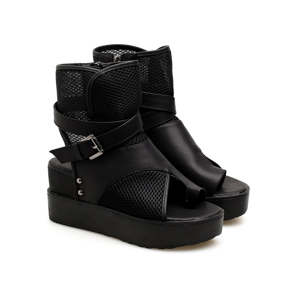 Dame Plateau-sandaler med netmateriale og moderigtigt remdesign Stilla