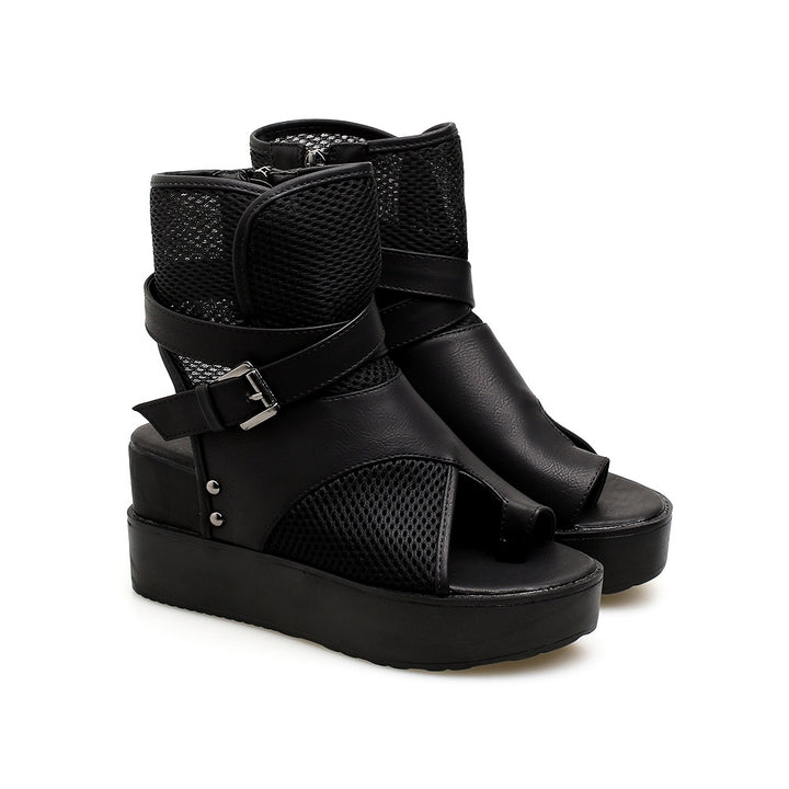 Dame Plateau-sandaler med netmateriale og moderigtigt remdesign Stilla