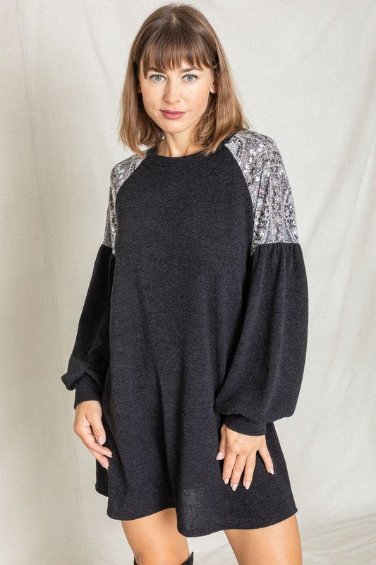 Stilla | Paisley Skulder Accent Tunika Kjole