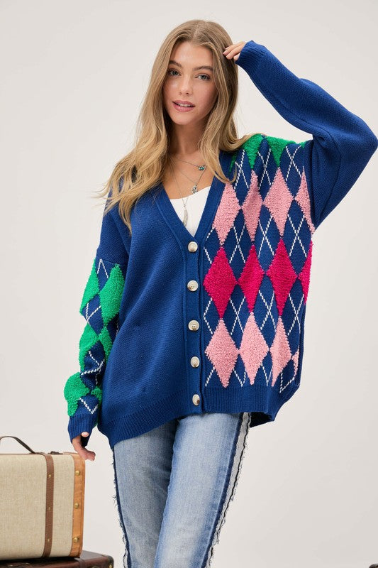 Stilla | V Hals Knap Front Cardigan