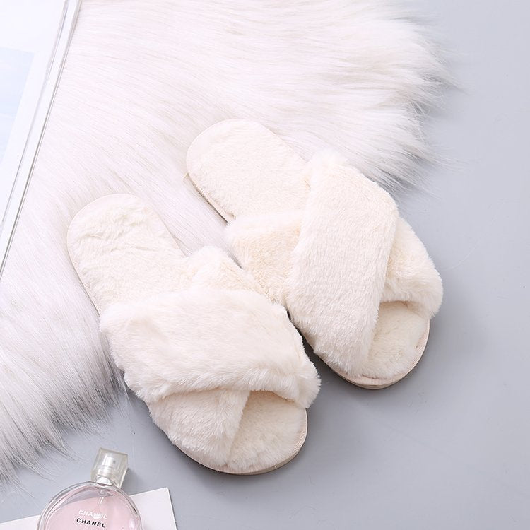 Dame fuzzy hjemmesko med fashionable kryds-design og skridsikker sål Stilla