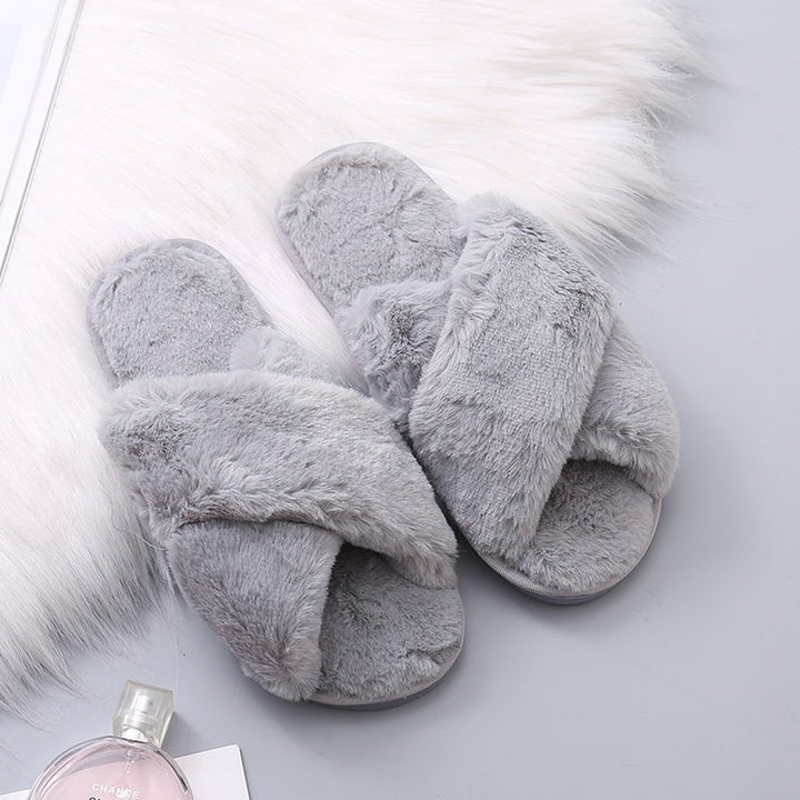 Dame fuzzy hjemmesko med fashionable kryds-design og skridsikker sål Stilla