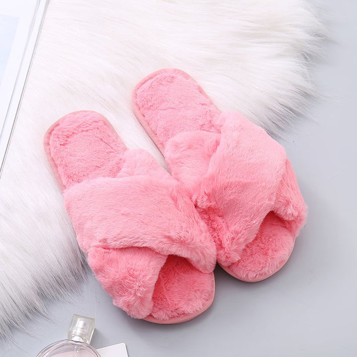 Dame fuzzy hjemmesko med fashionable kryds-design og skridsikker sål Stilla