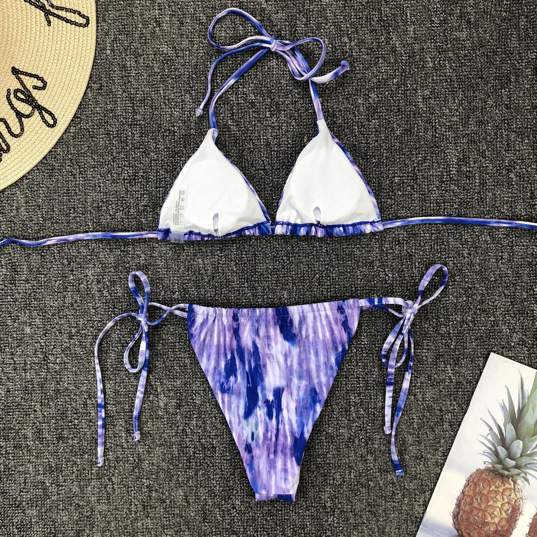 Dame bikini-sæt med trendende batikdesign og sidelæns snøre detaljer Stilla