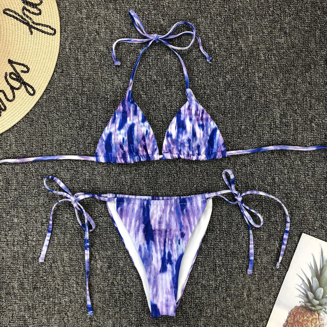 Dame bikini-sæt med trendende batikdesign og sidelæns snøre detaljer Stilla