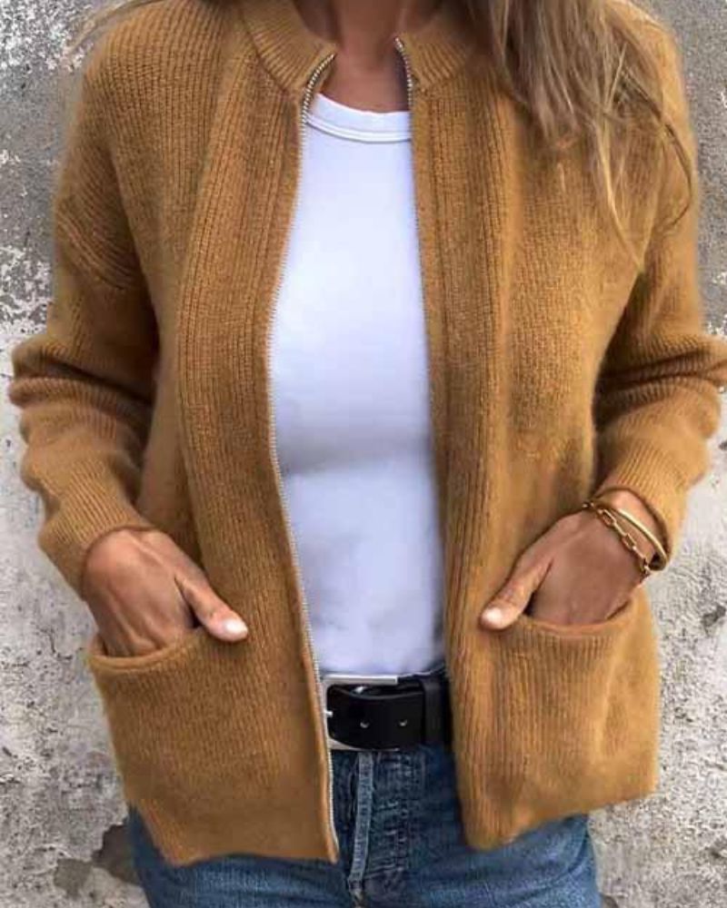 Stilla | Enkel Jakke med Klassisk Lynlås Design