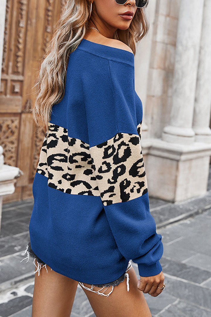 Stilla | Modefuld Leopard Patchwork V-udskæring Toppe