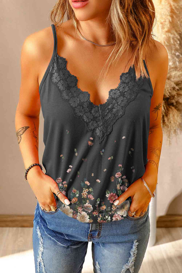 Stilla | Blondekant Trim Scalloped Plunge Cami