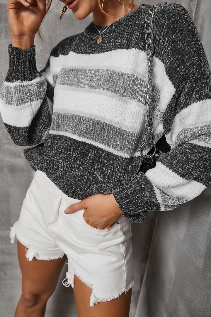 Stilla | Minimalistisk strikpullover med moderne touch