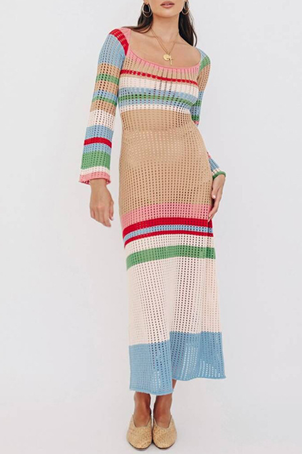 Stilla | Elegante og Løse Patchwork Kjoler Med Kontrastfarvet Udsnit og Bredt Udsnit Halsområde