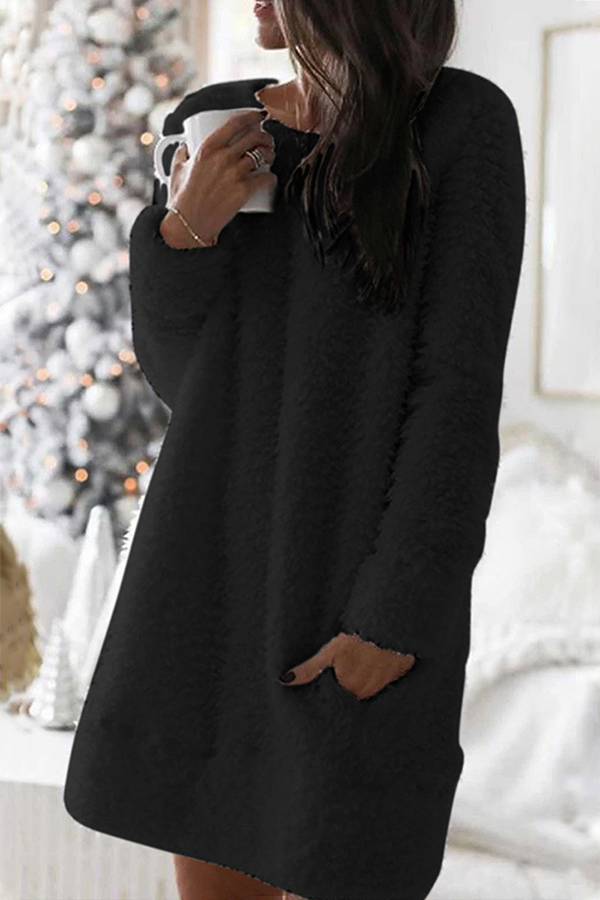 Stilla | Ensfarvede Casual Patchwork Kjoler Med Rund Halssnit Og A-Linje