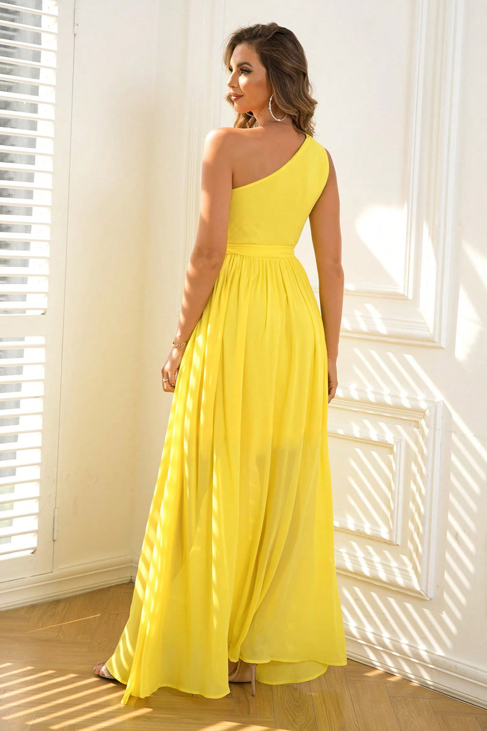 Stilla | One-shoulder Bindingsliv Kjole