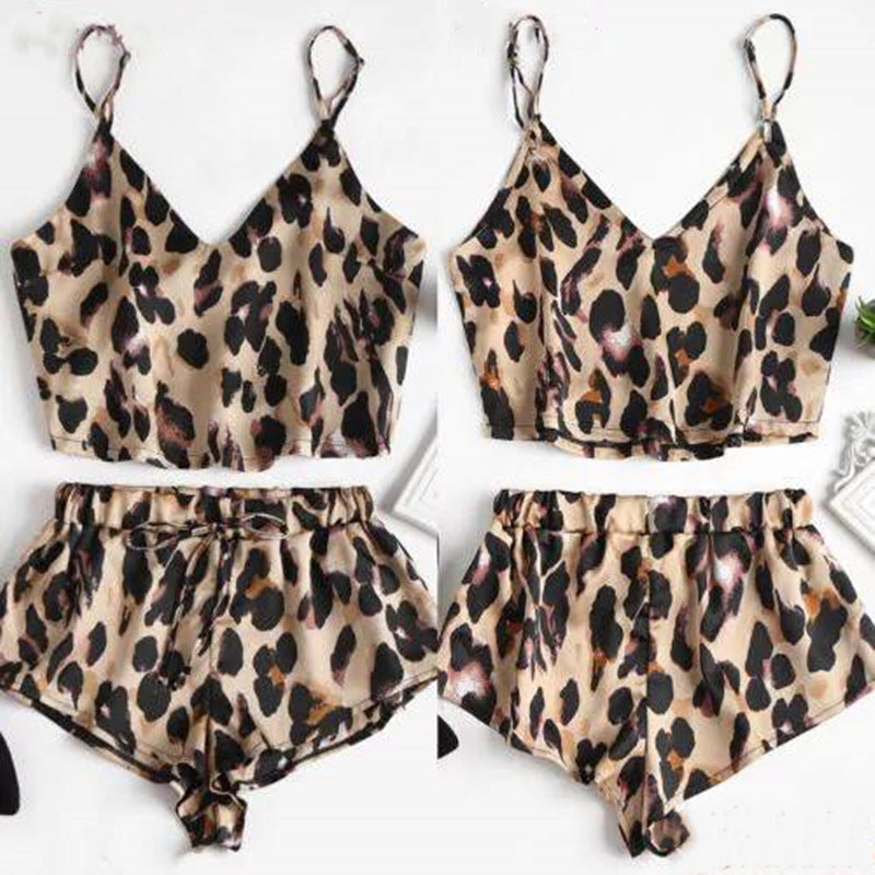 Dame fritids-top og shorts sæt med trendy leopardmønster Stilla