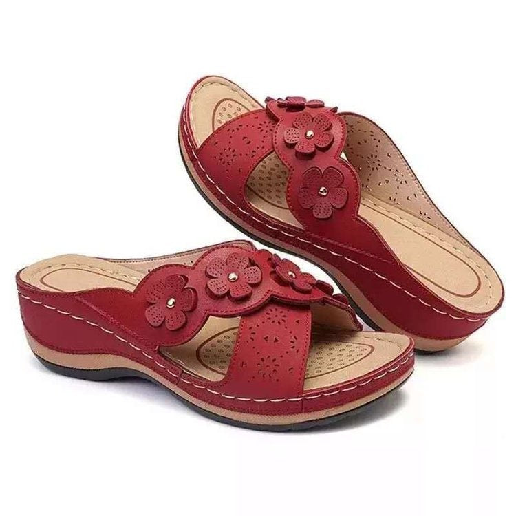 Dame Komfortable Clogs med florale detaljer og anatomisk sål Stilla