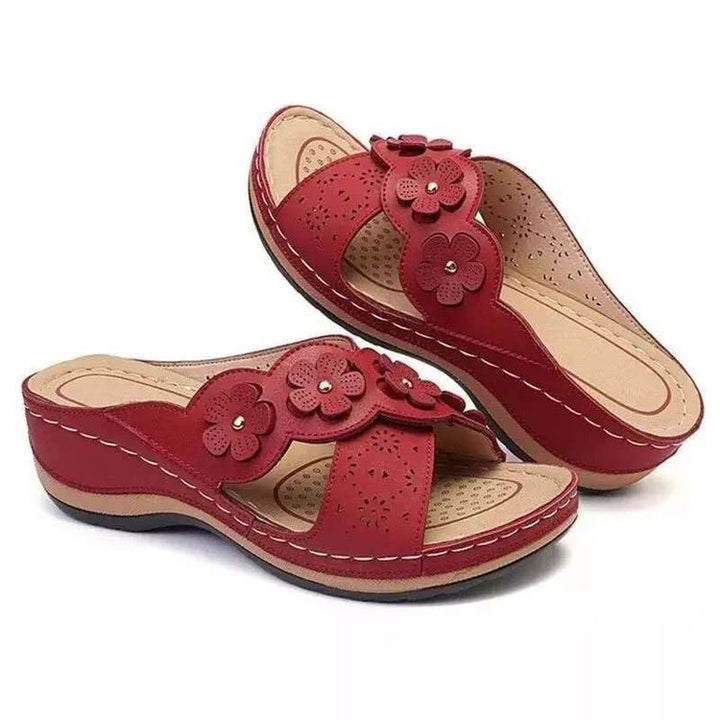 Dame Komfortable Clogs med florale detaljer og anatomisk sål Stilla