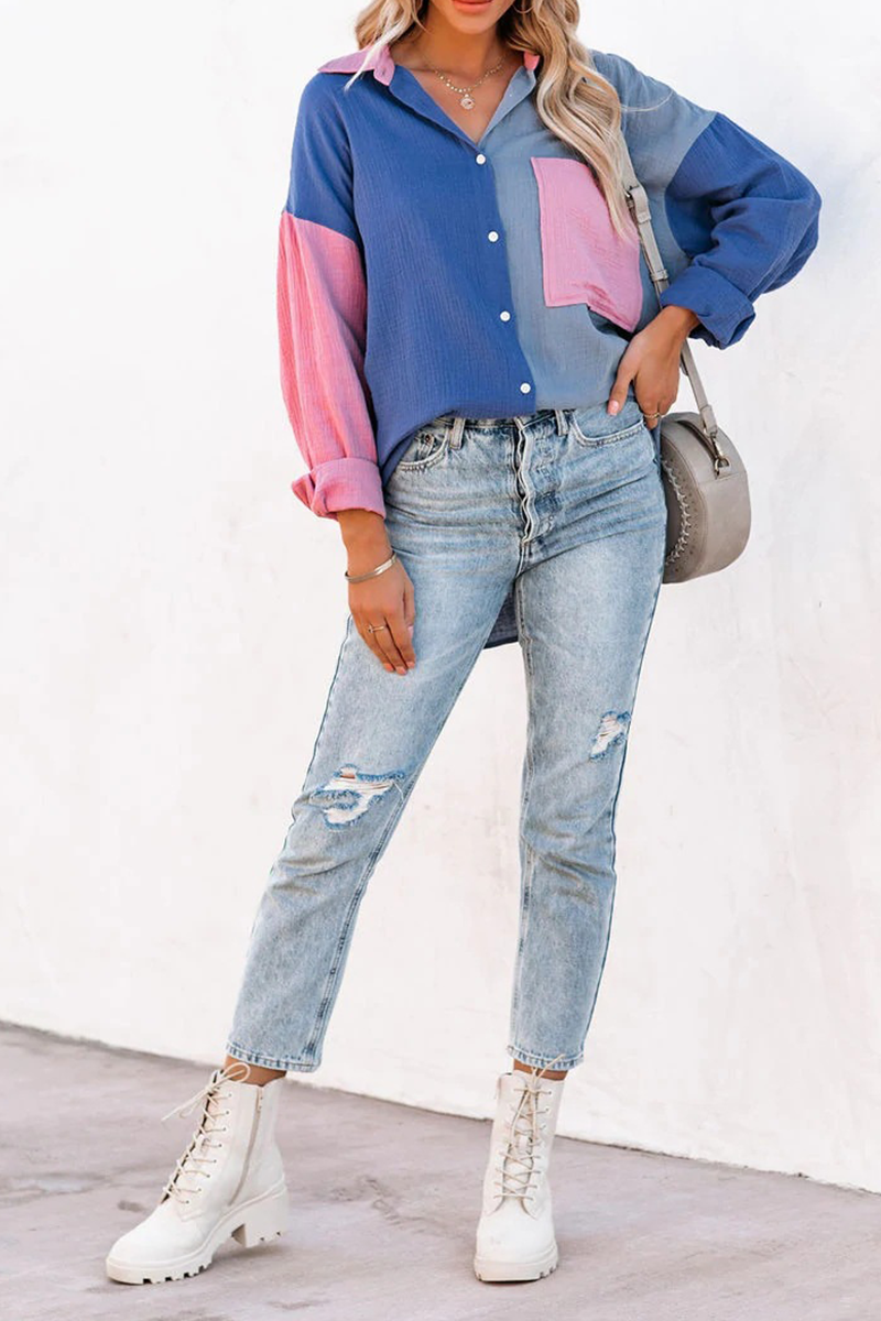 Stilla | Patchwork-bluse med ensfarvet krave og afslappet stil