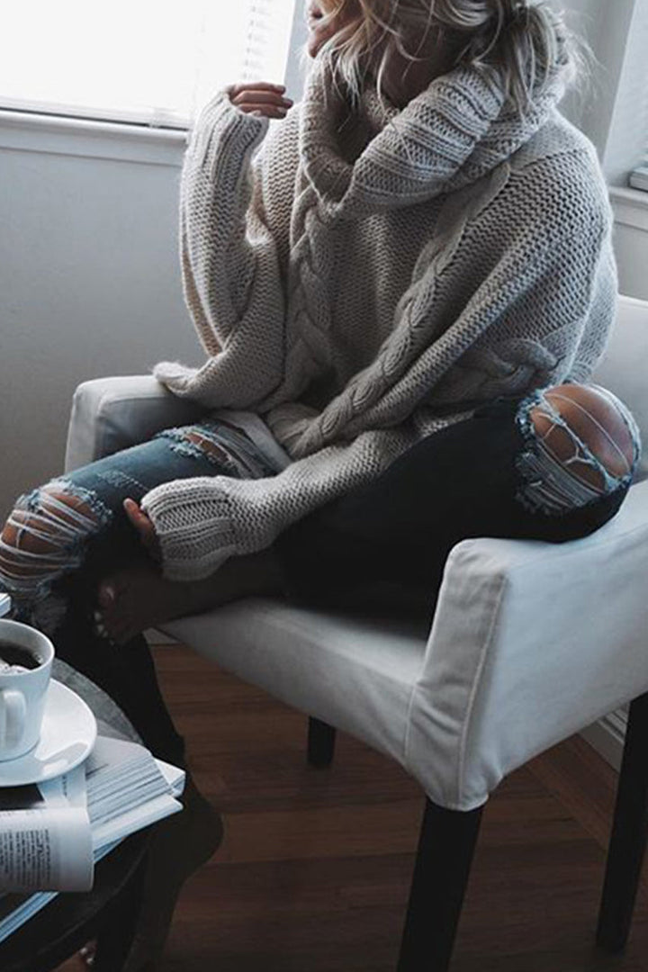 Stilla | Ensfarvet Casual Sweater Med Skalkrage