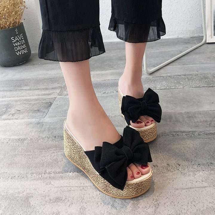 Dame Plateau-sandaler med moderne sløjfeapplikation Stilla