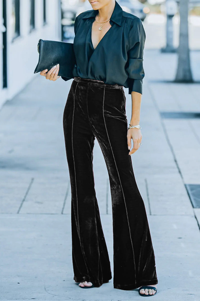 Stilla | Ensfarvet Bootcut Bukser I Street Chic Stil Med Mellemhøj Talje og Højttaler