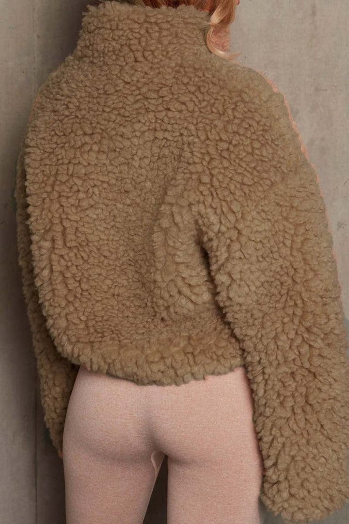 Stilla | Basic Casual Outdoor Tøj I Ensfarvet Patchwork Med Lynlås Krave