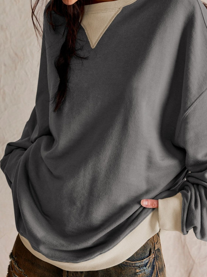 Stilla | Sweatshirt Med Kontrastfarvede Lange Ærmer og Nedfaldende Skuldre