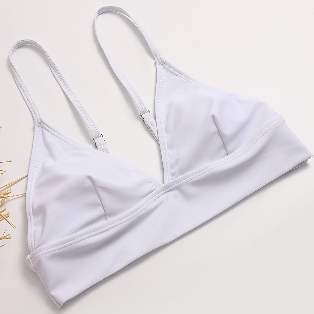 Dame bikini-sæt med trendy trekant-top og klassisk stribet bikinibund Stilla