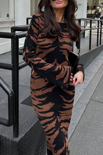 Stilla | Vintagestræde Leopard Jacquard Tårstof Rundhalset Blyantskørt Kjoler