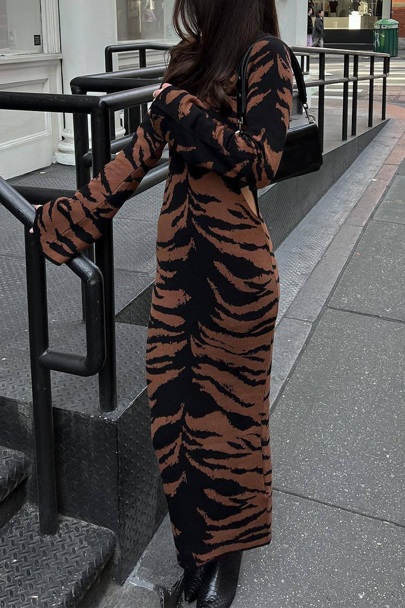 Stilla | Vintagestræde Leopard Jacquard Tårstof Rundhalset Blyantskørt Kjoler