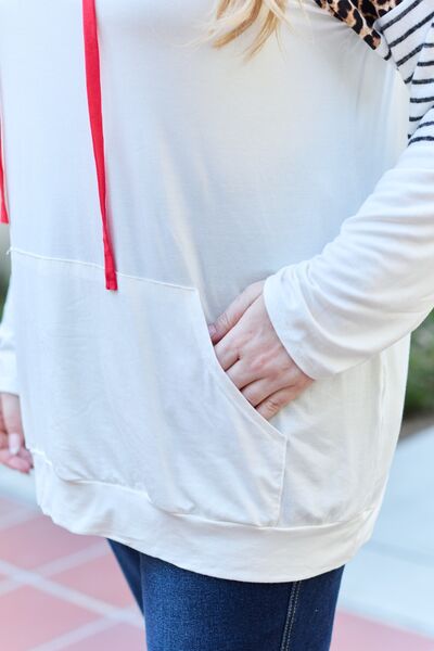 Stilla | Design Full Size Leopard Contrast Drawstring Hoodie