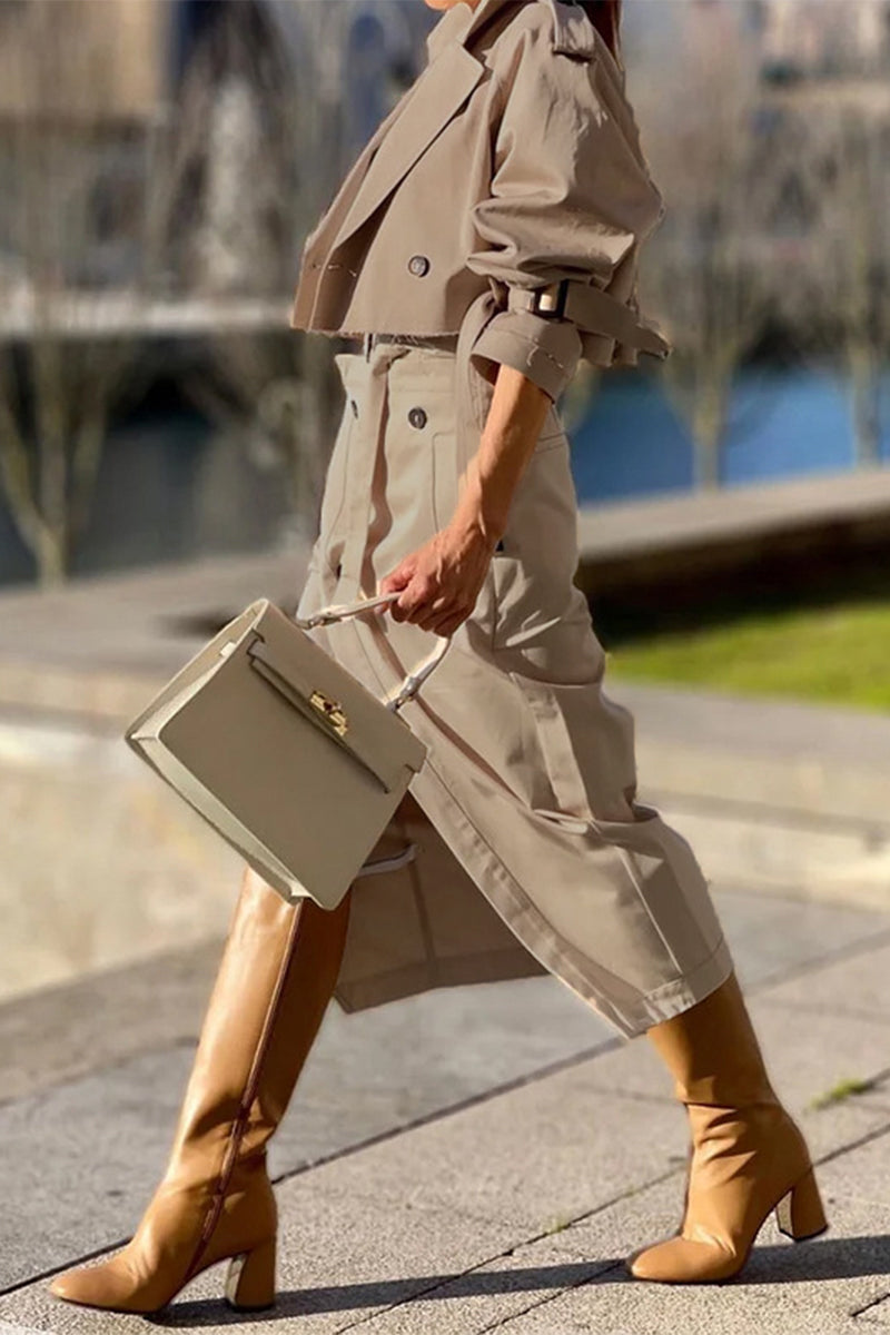 Stilla | Britisk stil, Elegant, Ensfarvet, Lommerknapper, Slå-krave, Lange ærmer, To-delt