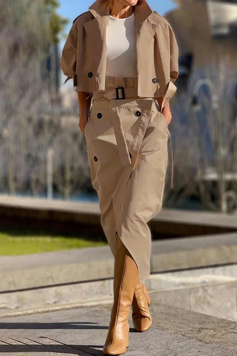 Stilla | Britisk stil, Elegant, Ensfarvet, Lommerknapper, Slå-krave, Lange ærmer, To-delt