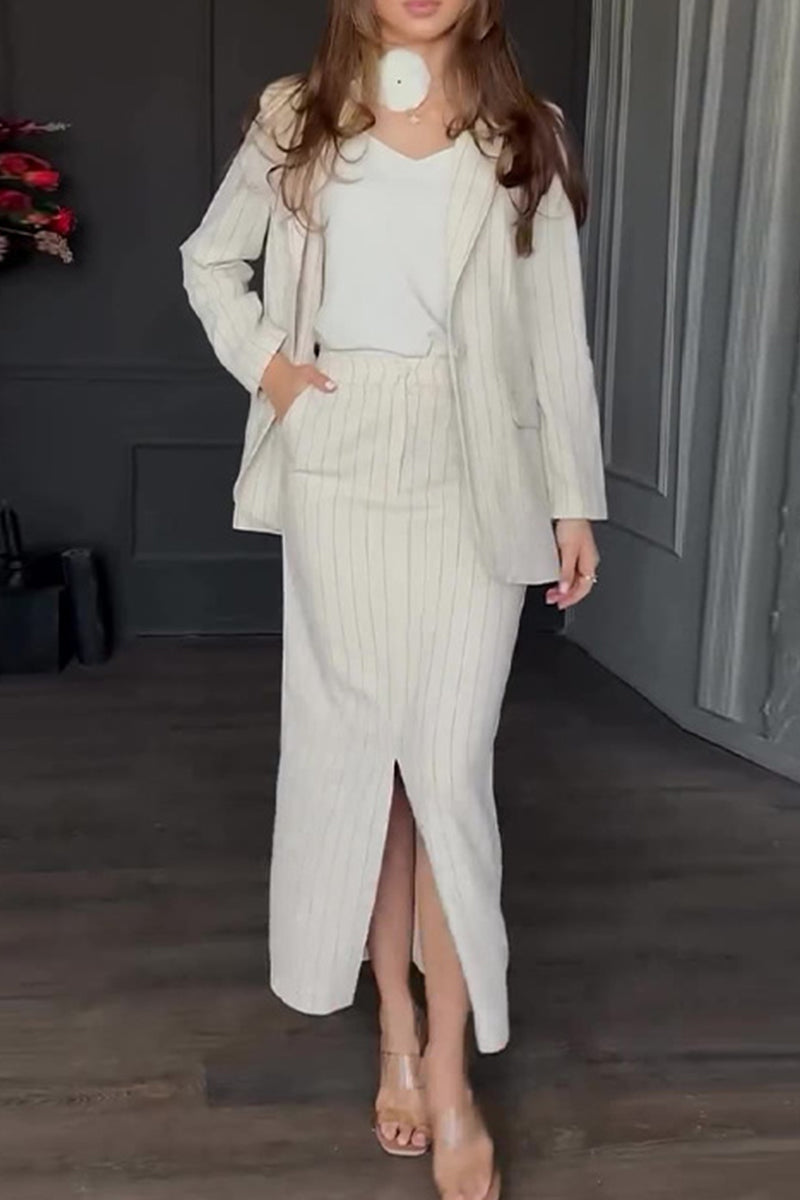 Stilla | Elegant Stribet Mønster, Knapper, Slids, Omslået Krave, Lange Ærmer, To-delt