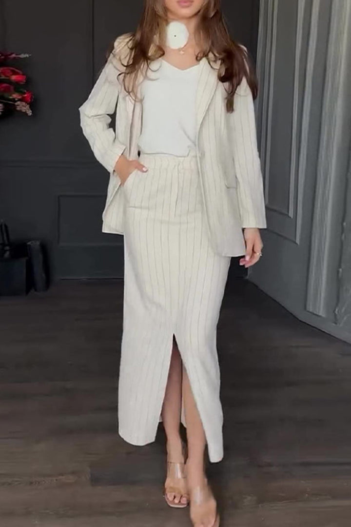 Stilla | Elegant Stribet Mønster, Knapper, Slids, Omslået Krave, Lange Ærmer, To-delt
