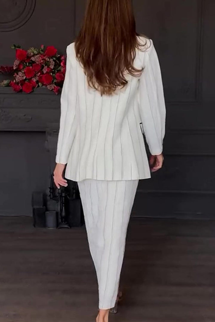 Stilla | Elegant Stribet Mønster, Knapper, Slids, Omslået Krave, Lange Ærmer, To-delt