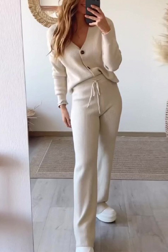 Stilla | Lækkert hverdagsoutfit, Ensfarvet, Snor, Knapper, V-udskæring, Lange ærmer, To-delt