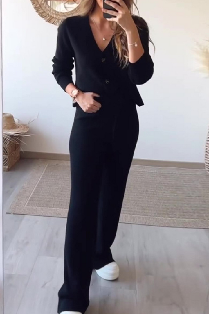 Stilla | Lækkert hverdagsoutfit, Ensfarvet, Snor, Knapper, V-udskæring, Lange ærmer, To-delt