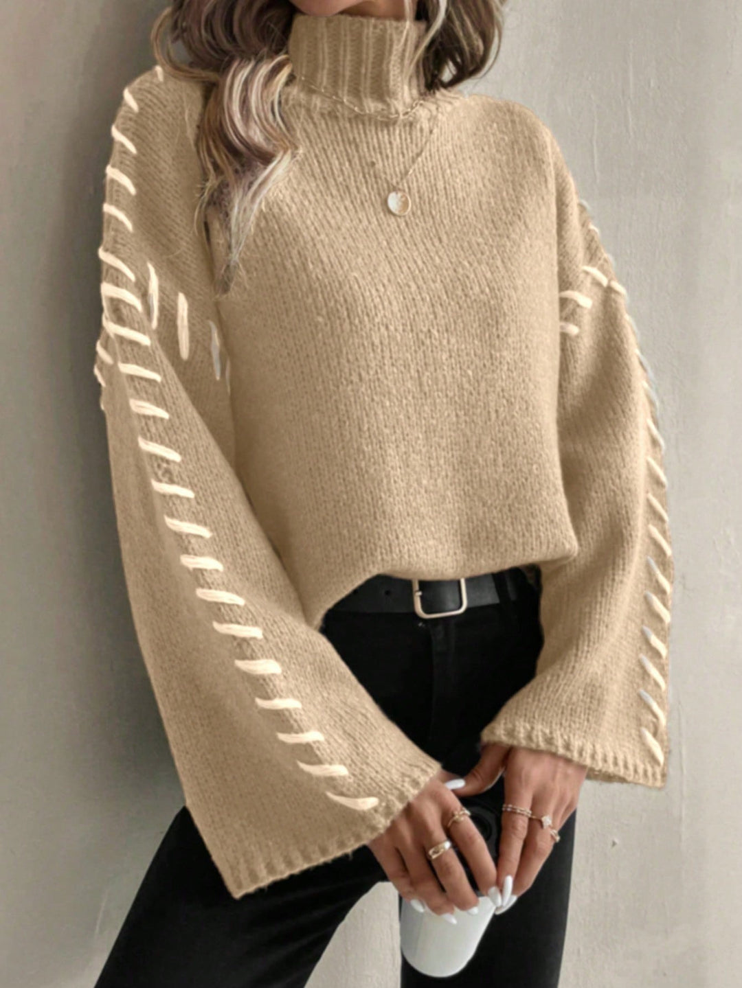 Stilla | Dame Patchwork Strikpullover med Kontrasterende Farver og Høj Hals