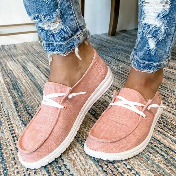 Dame fashionable Slip-On sneakers i struktureret materiale Stilla