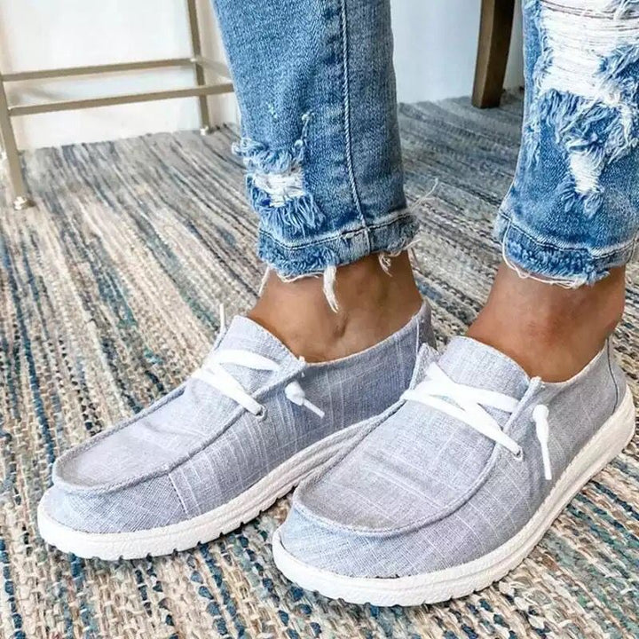Dame fashionable Slip-On sneakers i struktureret materiale Stilla